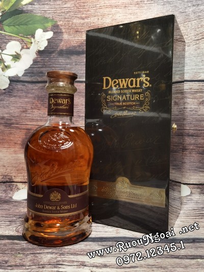 Rượu Whisky Dewar's Signature