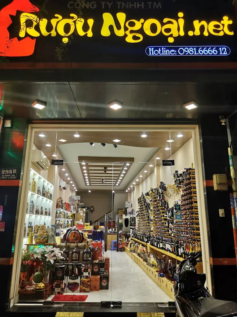 Cửa hàng rượu ngoại Quảng Ninh