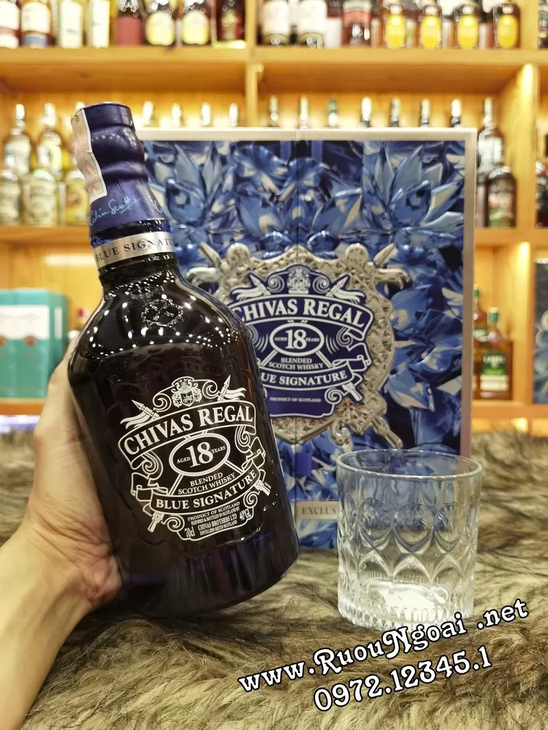Rượu chivas 18 hộp quà