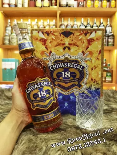 Rượu Chivas Regal 18YO Gold Hộp Quà 2026