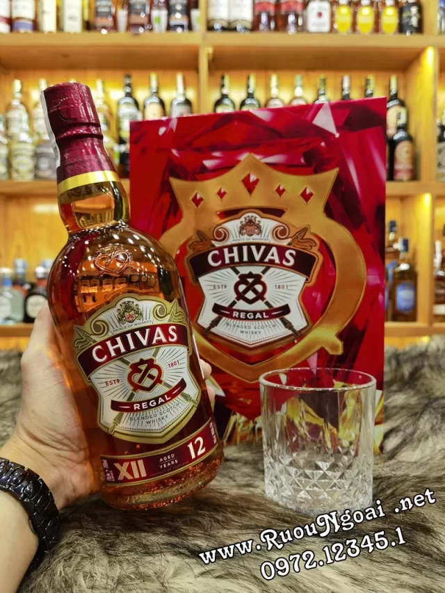 Rượu Chivas Regal 12YO Hộp Quà 2025