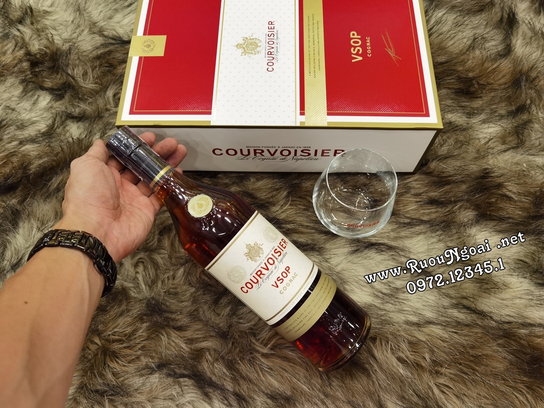 ruou courvoisier vsop hop qua 2024 3