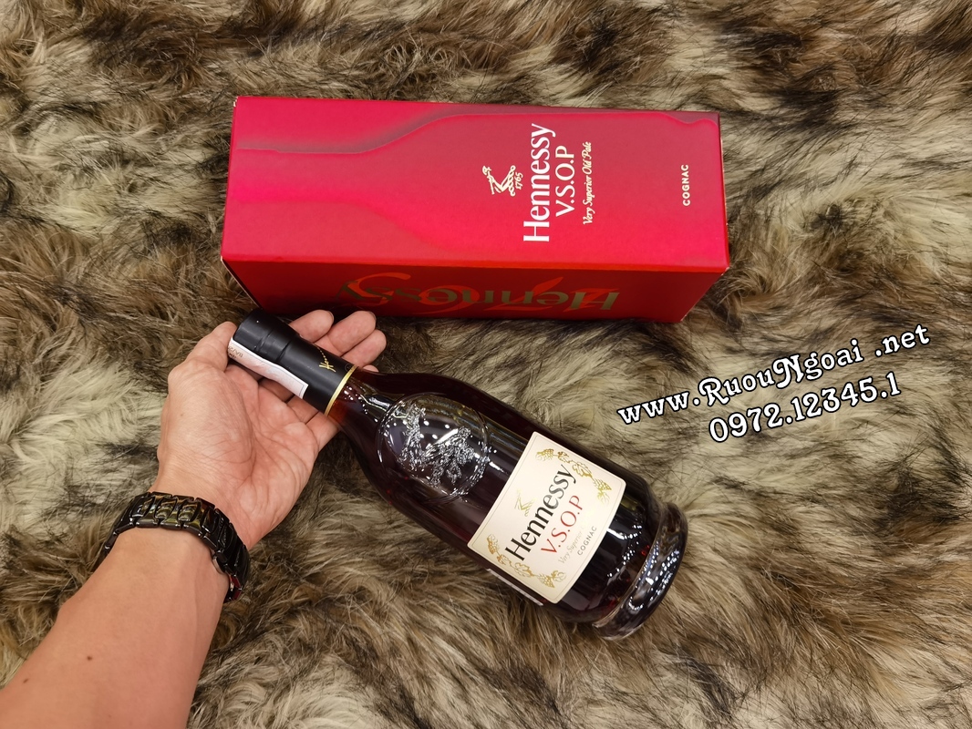 Rượu Hennessy VSOP Tết 2024 2